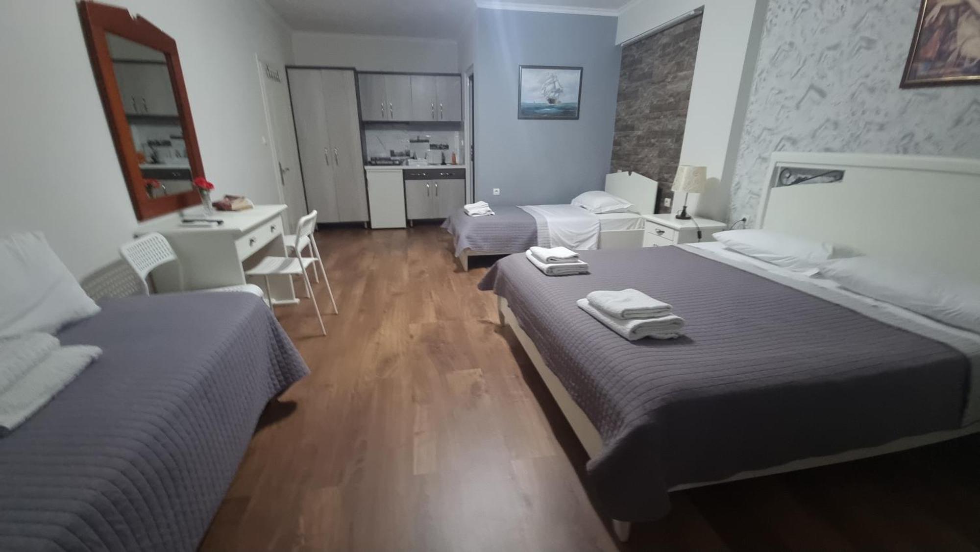 Hotel Klironomi Sarandë Exteriör bild