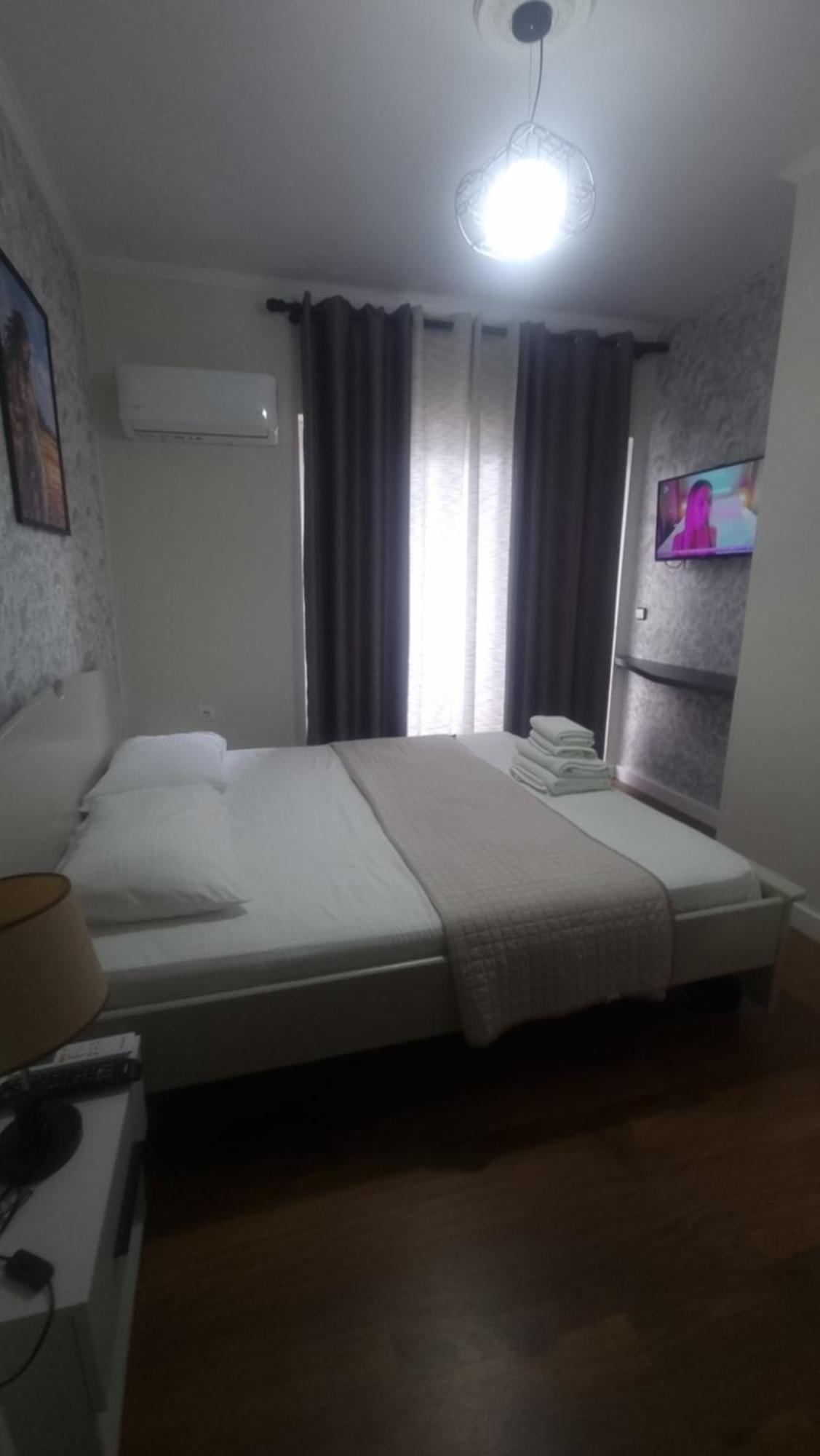 Hotel Klironomi Sarandë Exteriör bild