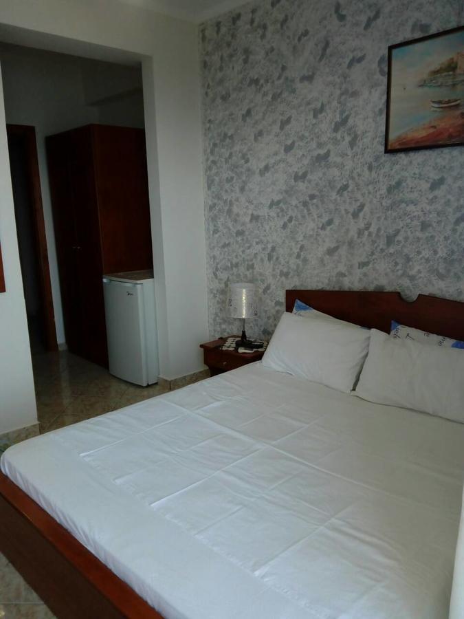 Hotel Klironomi Sarandë Exteriör bild