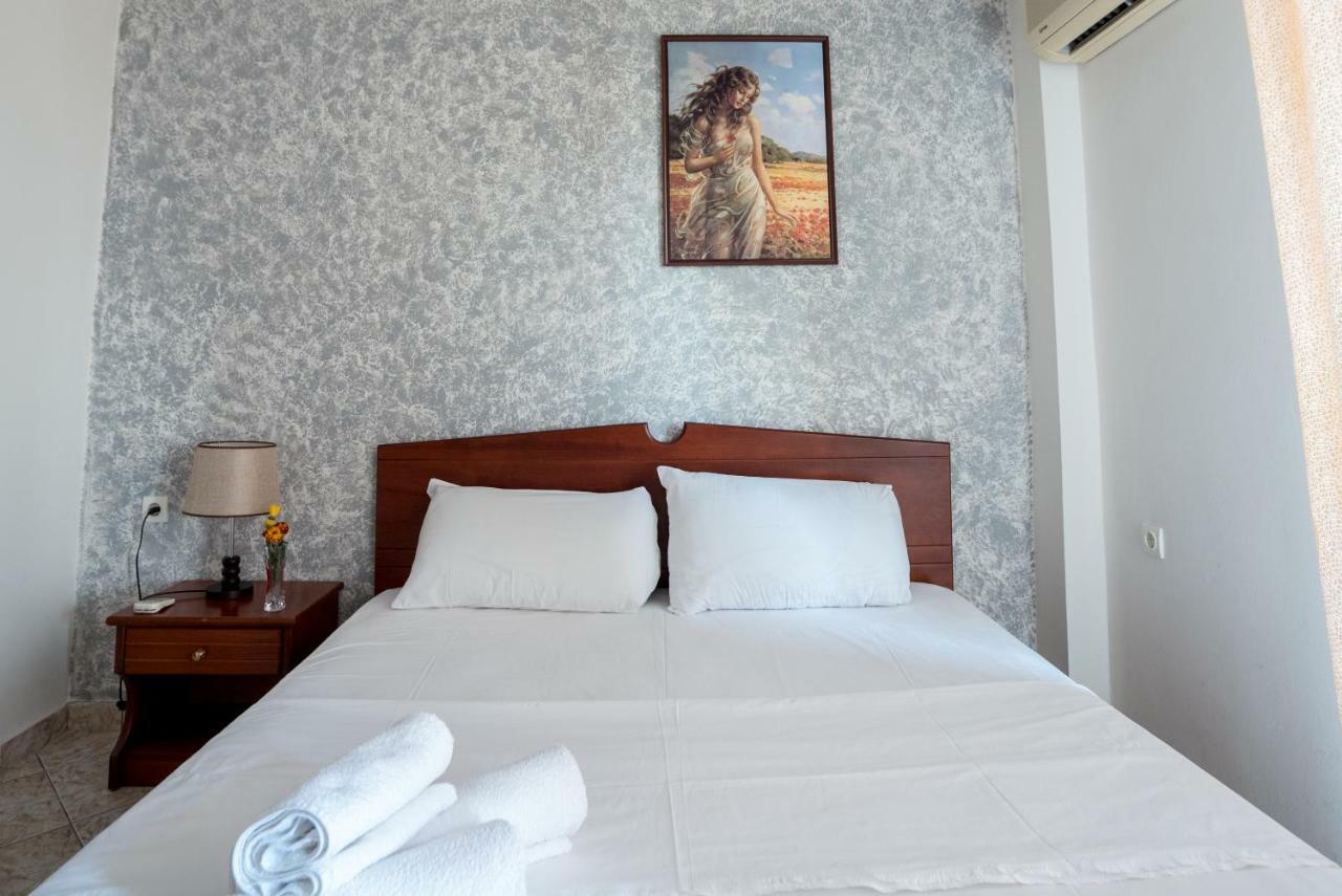 Hotel Klironomi Sarandë Exteriör bild